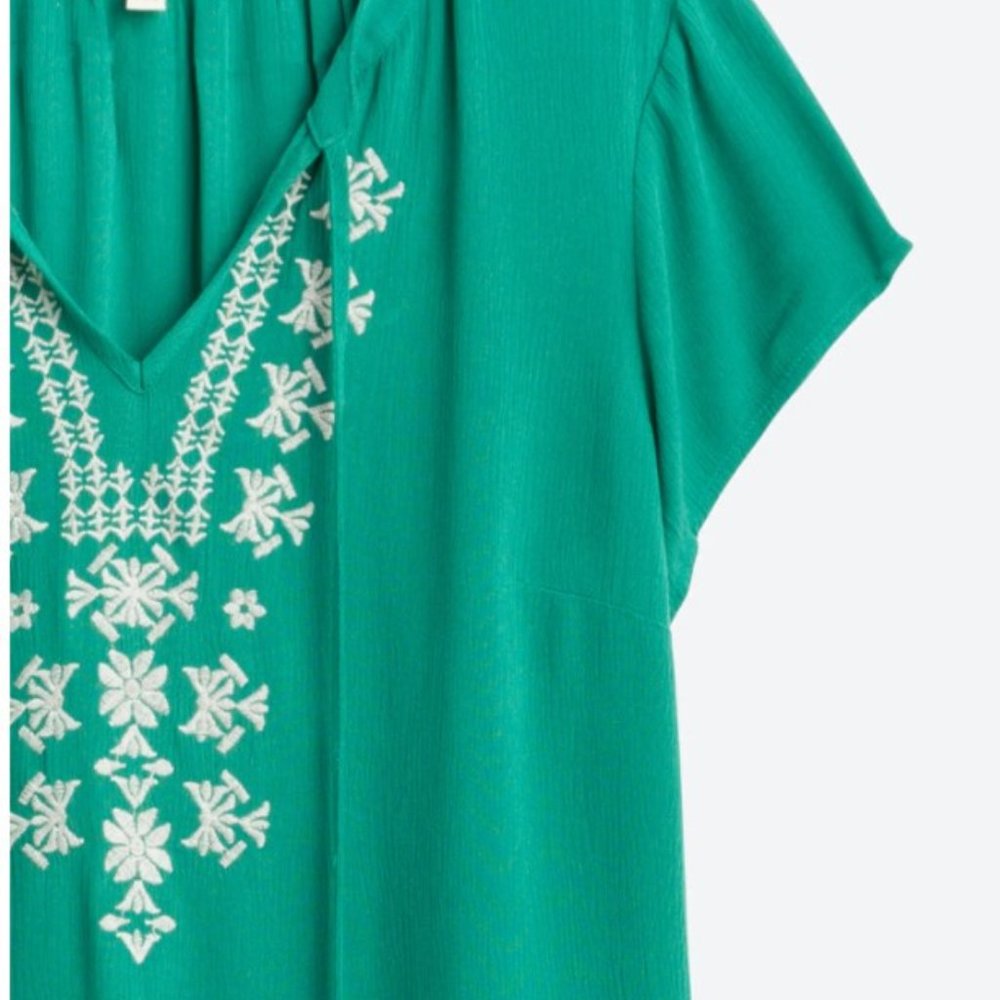 Top - Embroidered with flutter sleeve - Picture 4 of 6